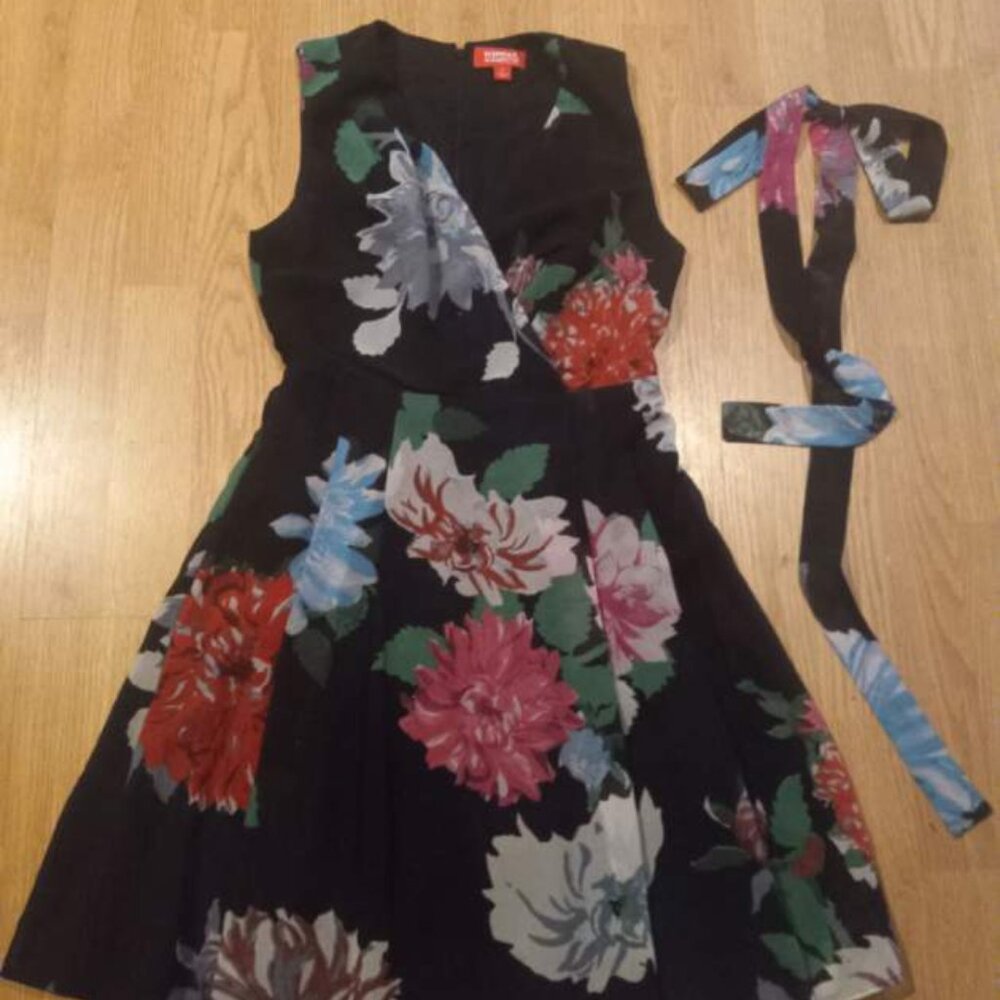 Kirna Zabete for Target Floral Dress Size 4 - Picture 2 of 6